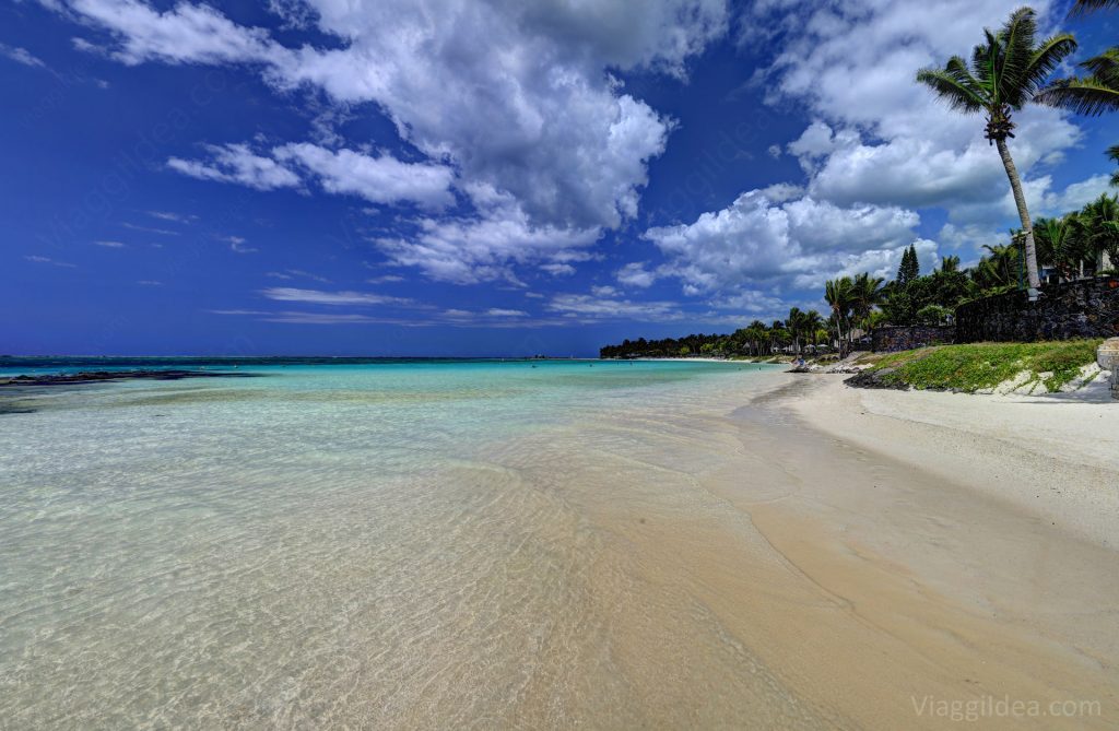 Belle Mare Beach