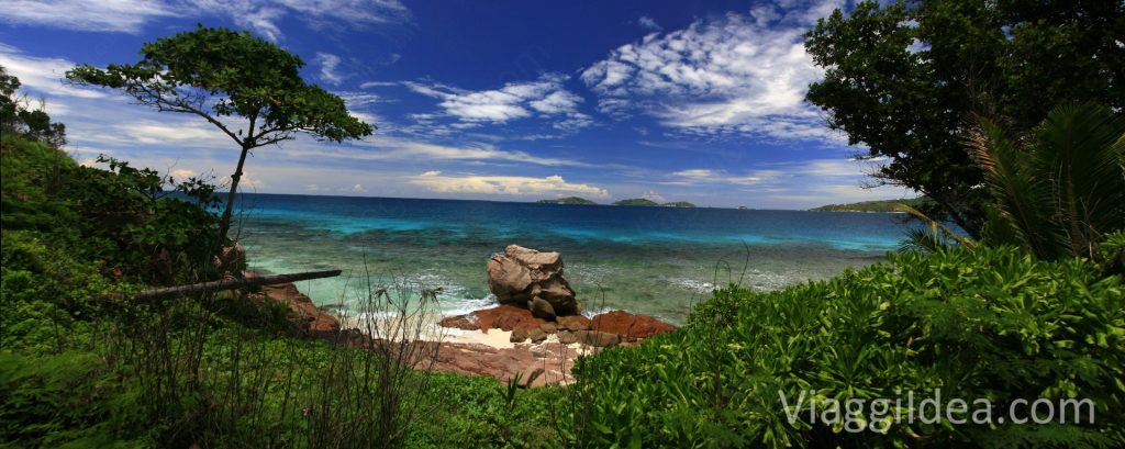 La Digue - east coast