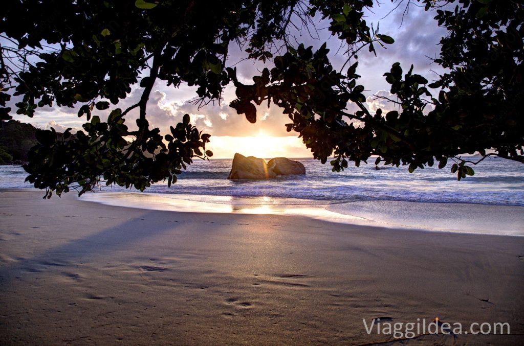 Sunset Anse Lazio - Praslin