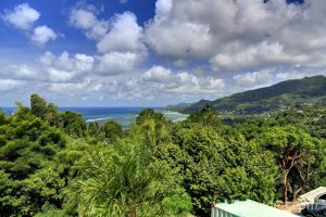 Vista dal Kayola - self Catering Mahé
