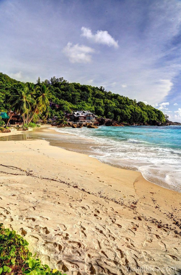 Anse Takamaka