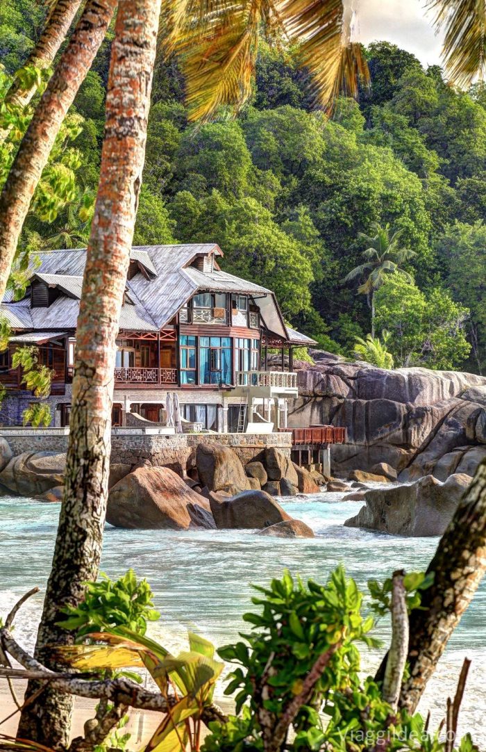 Anse Takamaka