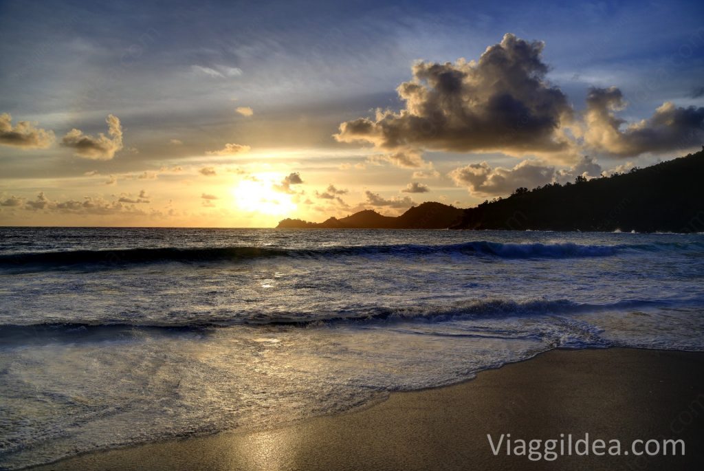 Sunset in Anse Takamaka