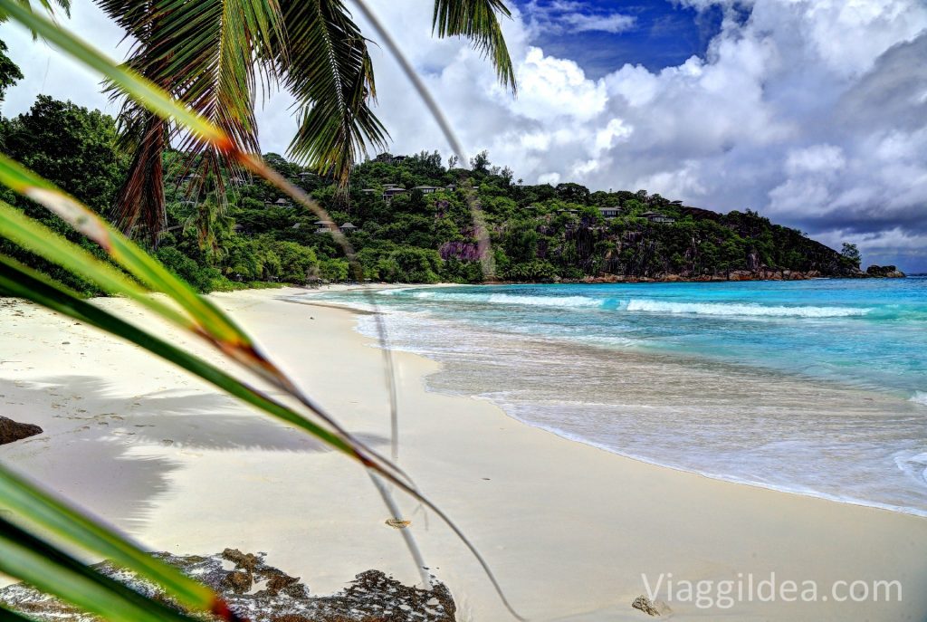 Anse la Libertè - Four Seasons Mahè
