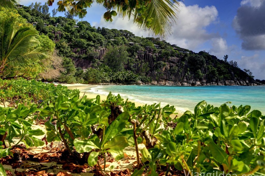 Anse la Libertè - Four Seasons Mahè