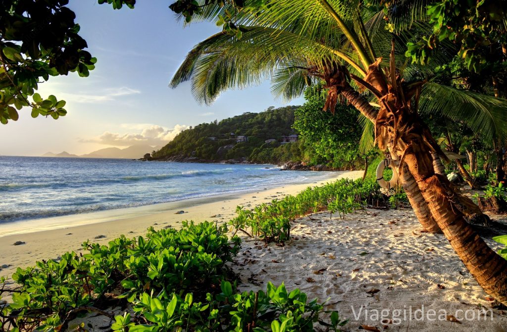 Anse la Libertè - Four Seasons Mahè